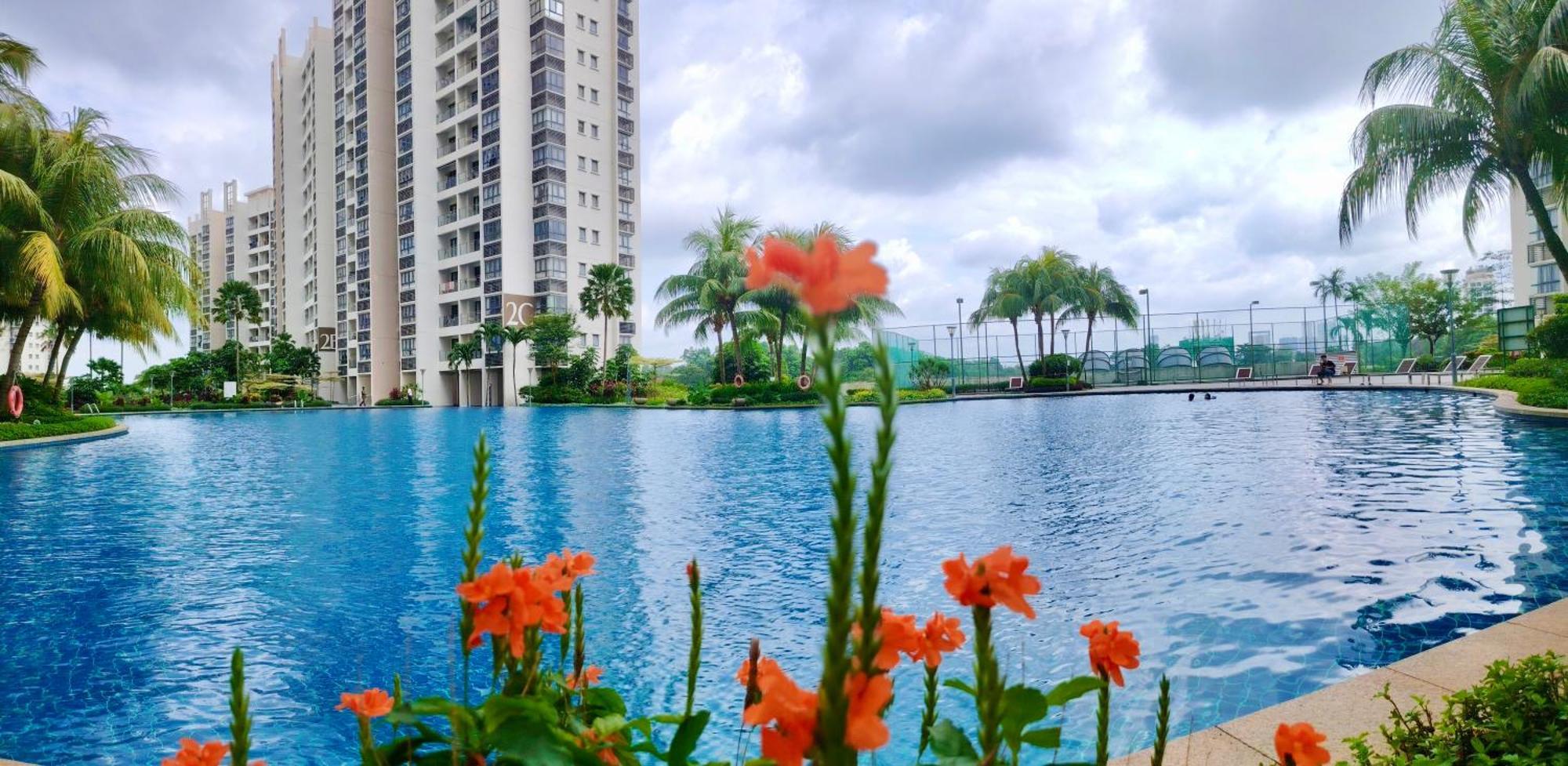 Deluxe 3 Bedroom Garden View
