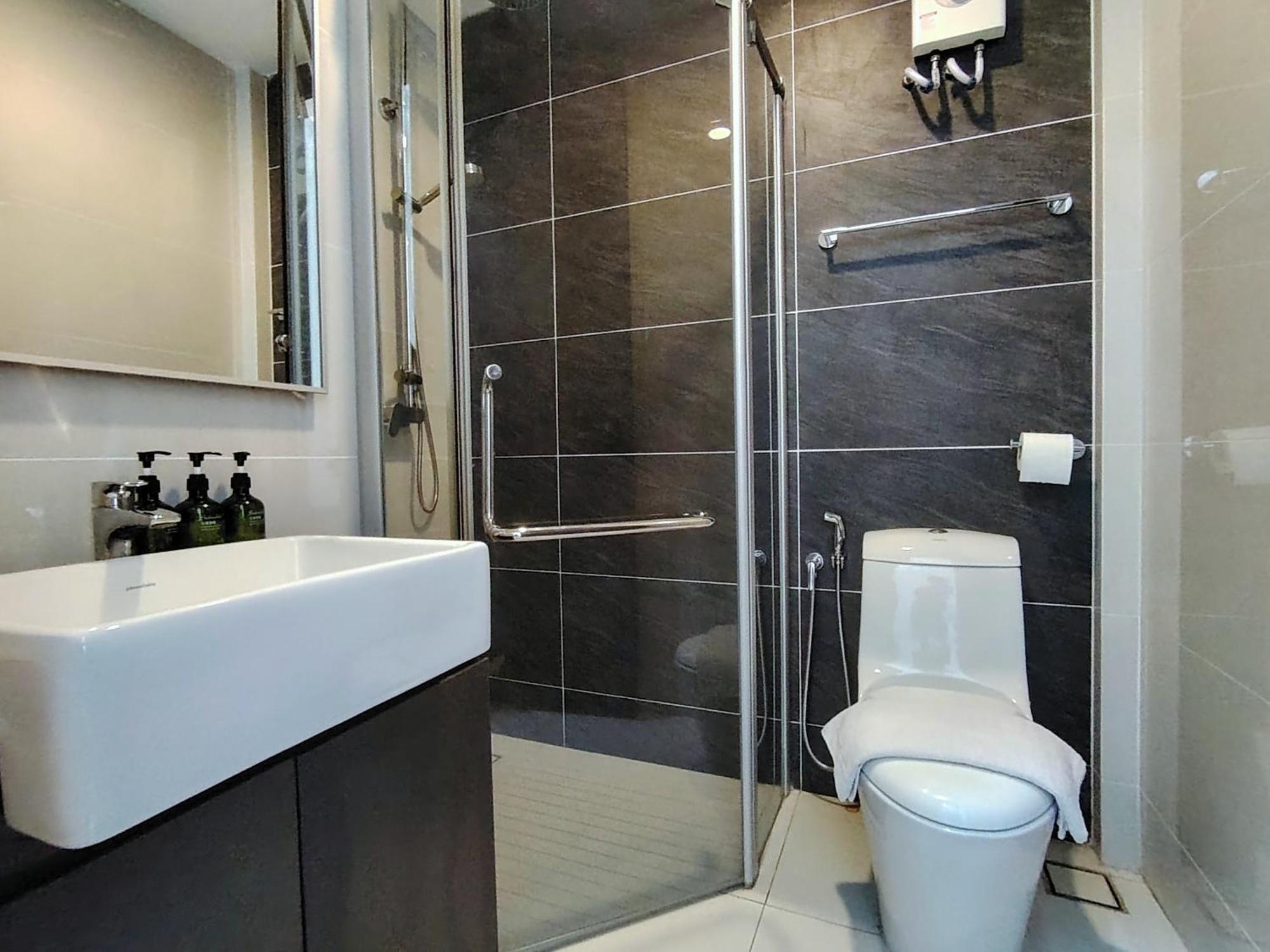 Deluxe 3 Bedroom Garden View Apartment