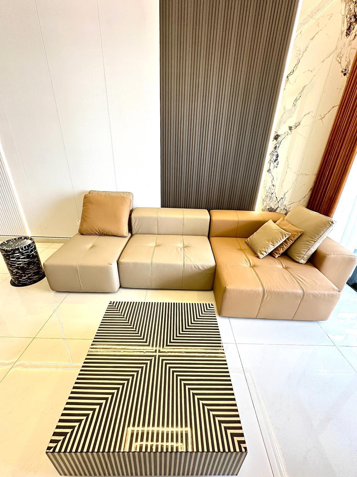 Deluxe 3 Bedroom Garden View Apartment *