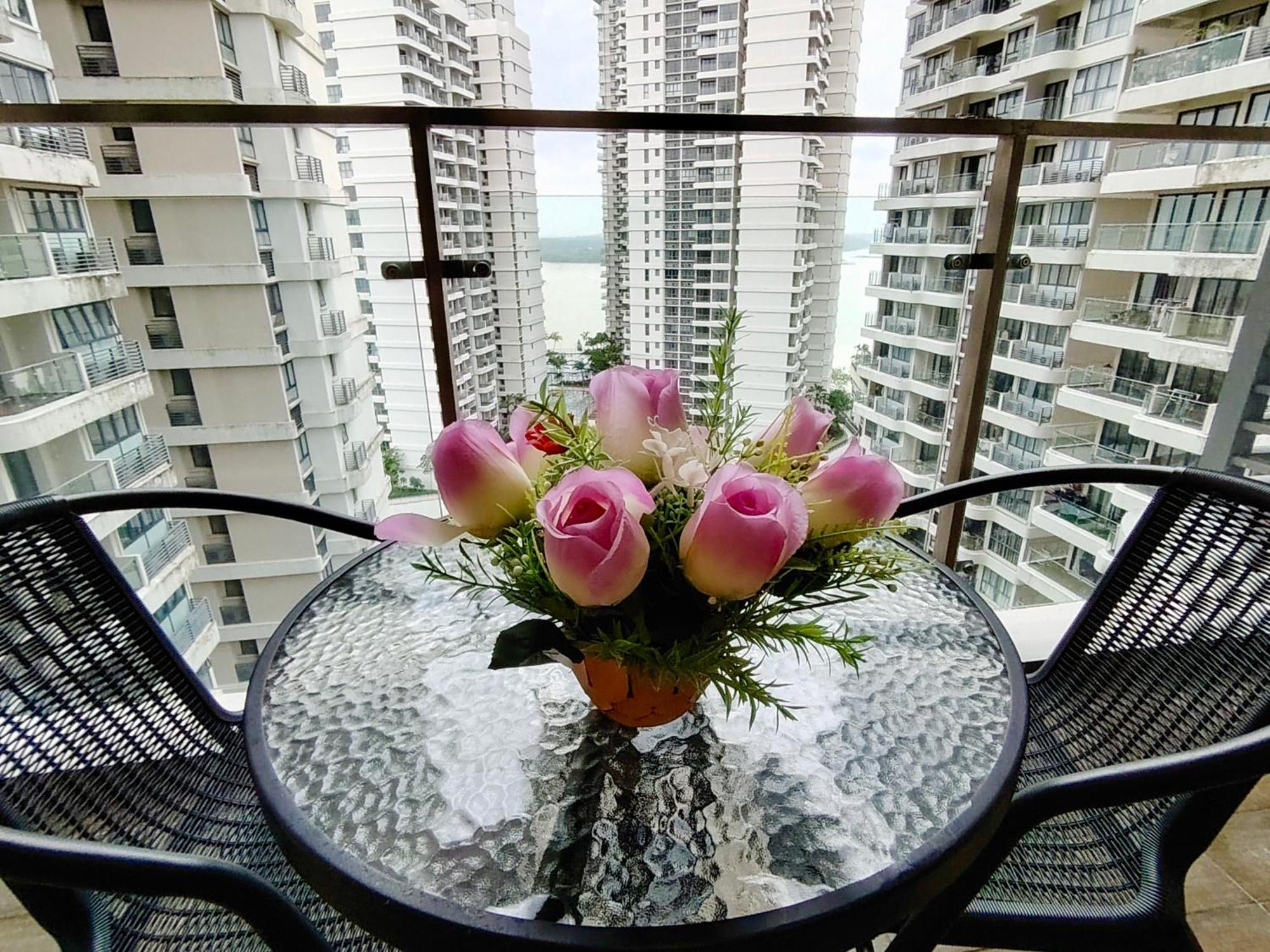 Deluxe 3 Bedroom Garden View